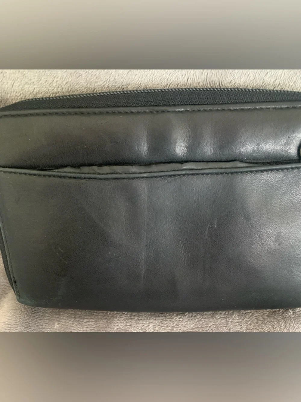 Franklin Covey Napa Leather Travel Pouch.  *Flaw shown in pictures.